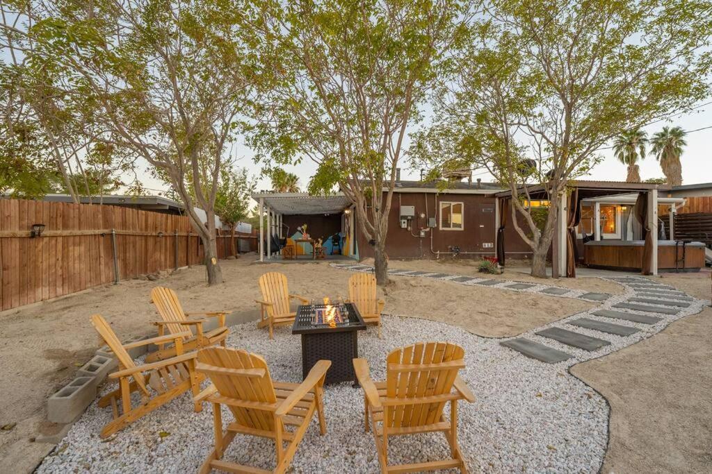 Villa Palm Vista Retreat *Hot Tub/Cowboy Pool/Hammocks* Joshua Tree Exterior foto